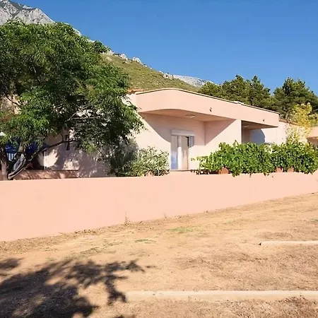 Jure Apartment