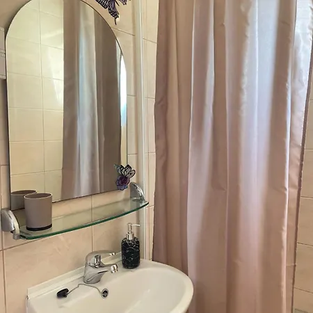 Jure Apartmán *