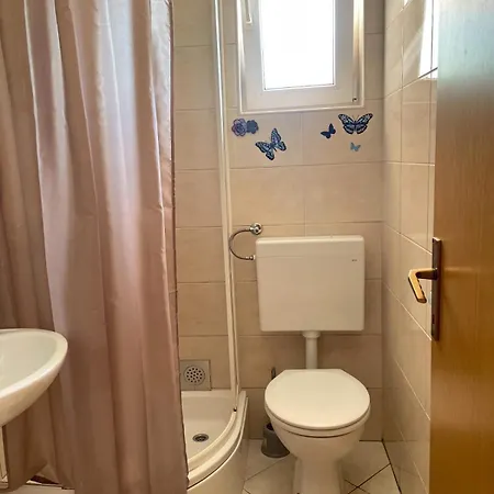 Jure Apartmán Promajna
